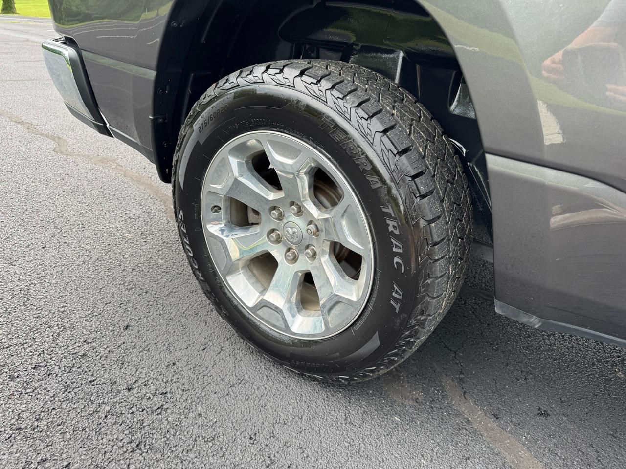 RAM 1500 Big Horn Crew Cab SWB 4WD 2019