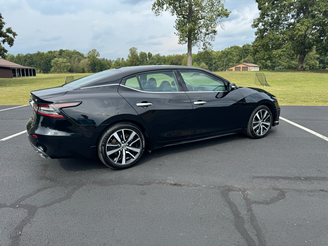 2021 Nissan Maxima SV photo 3