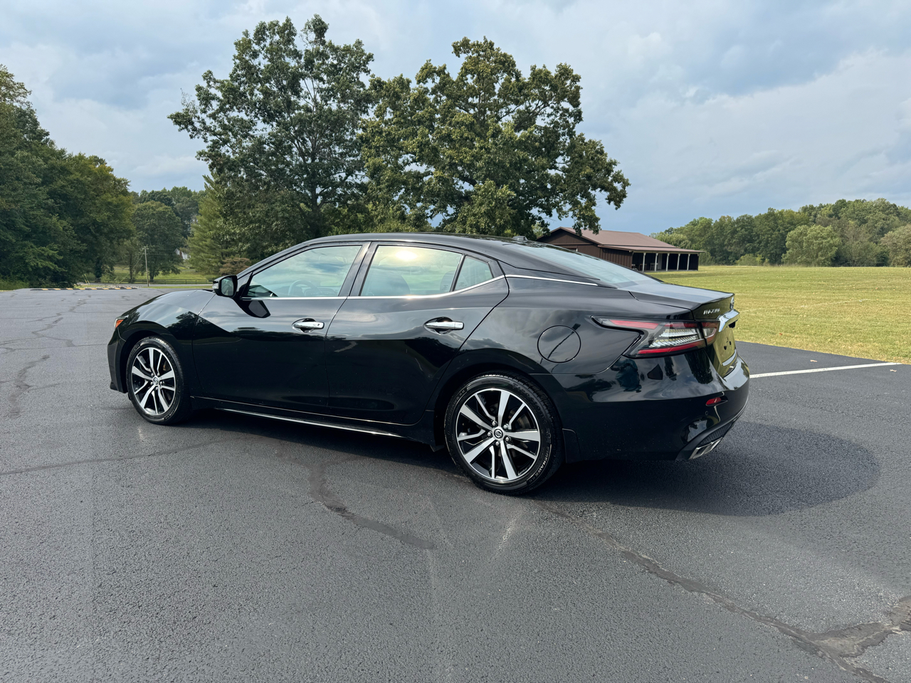 2021 Nissan Maxima SV photo 4