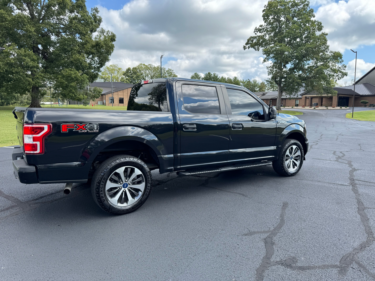 2019 Ford F-150 STX photo 4