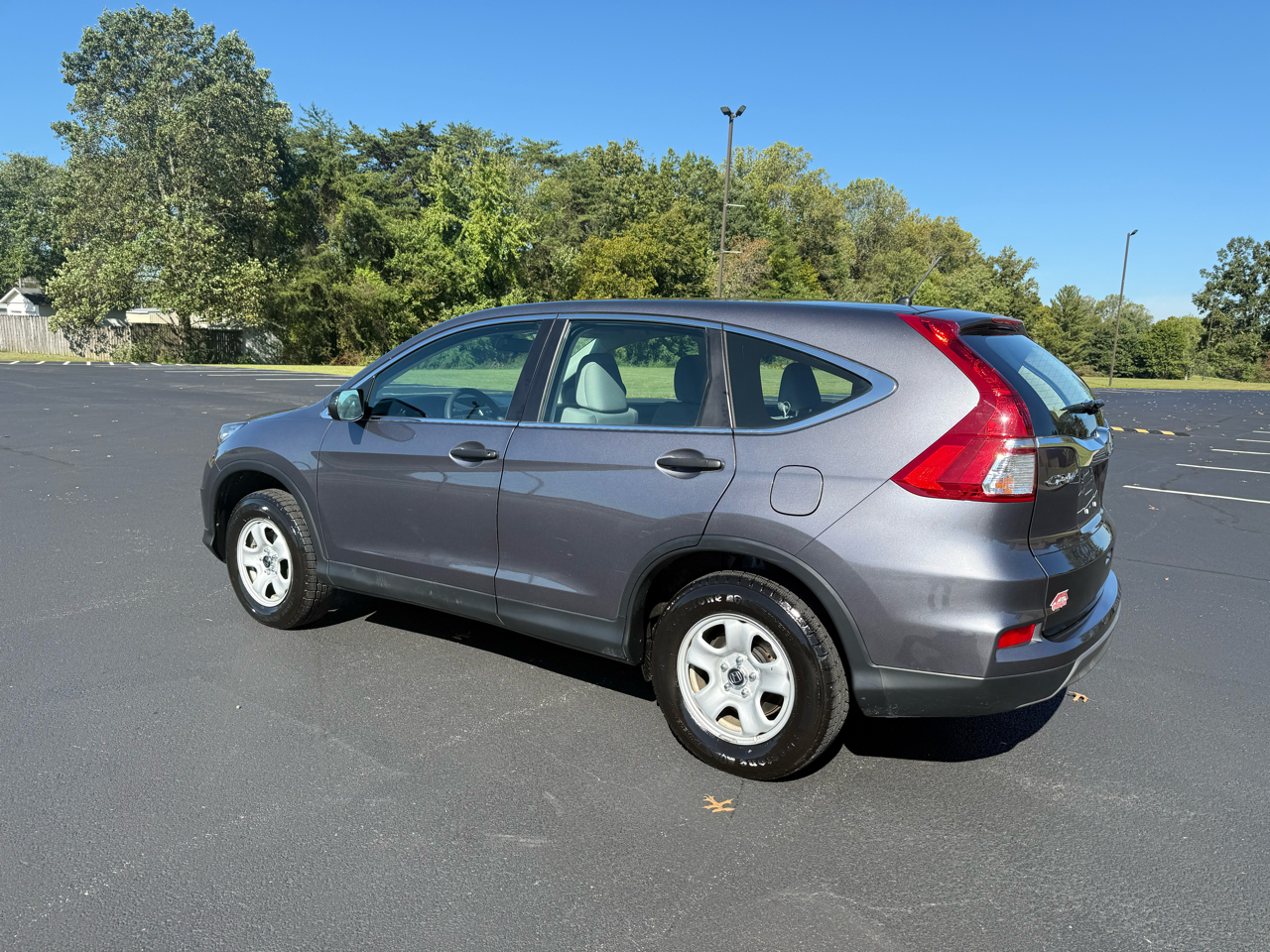 2016 Honda CR-V LX photo 5