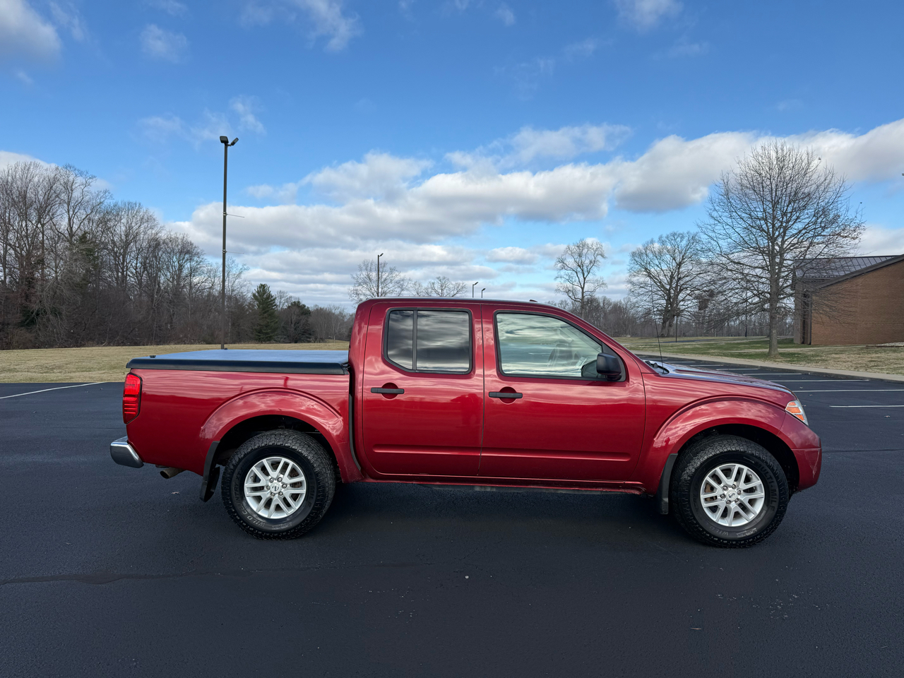 Nissan Frontier SV Crew Cab 4WD 2014