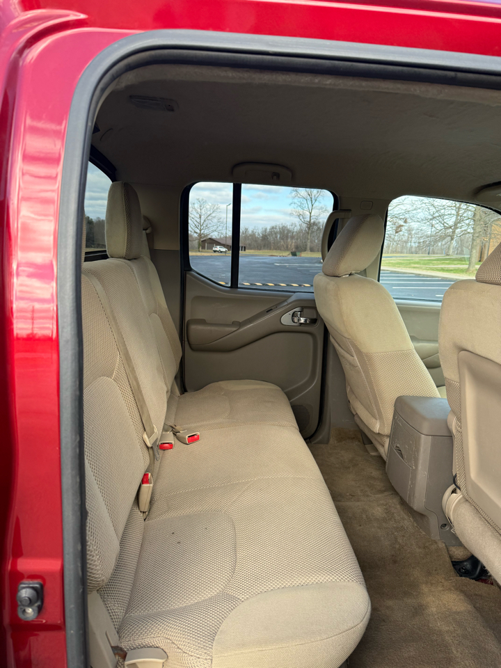 Nissan Frontier SV Crew Cab 4WD 2014