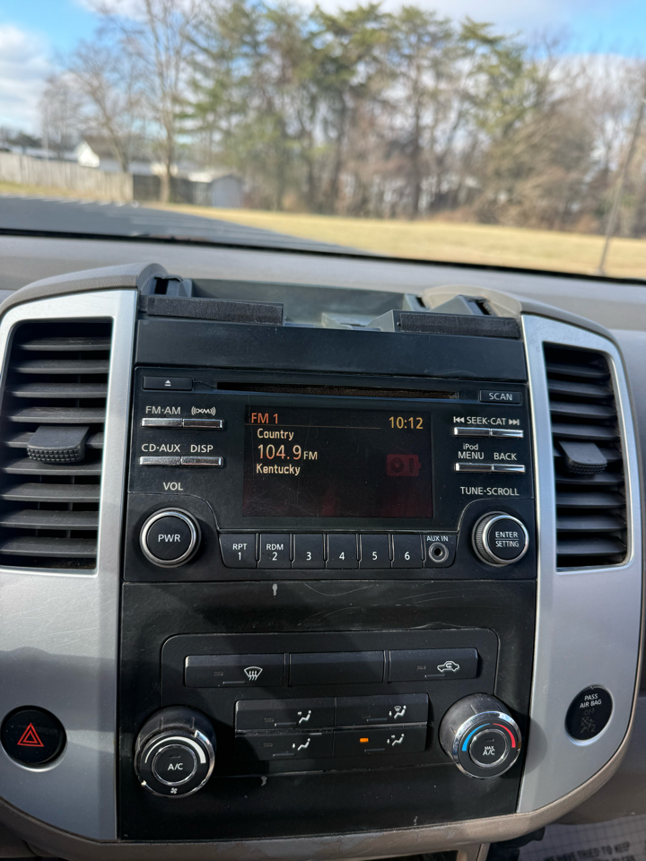 Nissan Frontier SV Crew Cab 4WD 2014