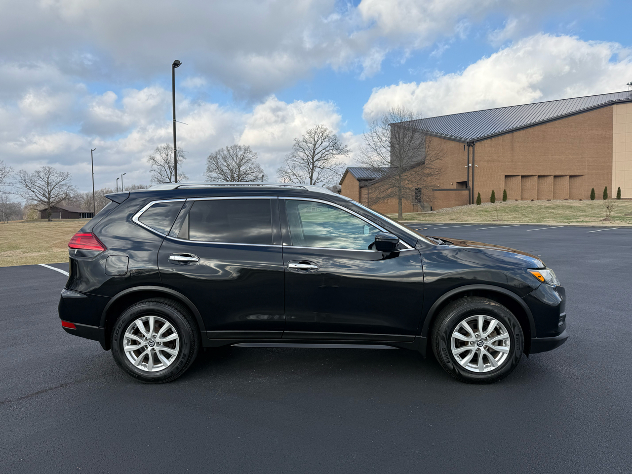 Nissan Rogue SV AWD 2017