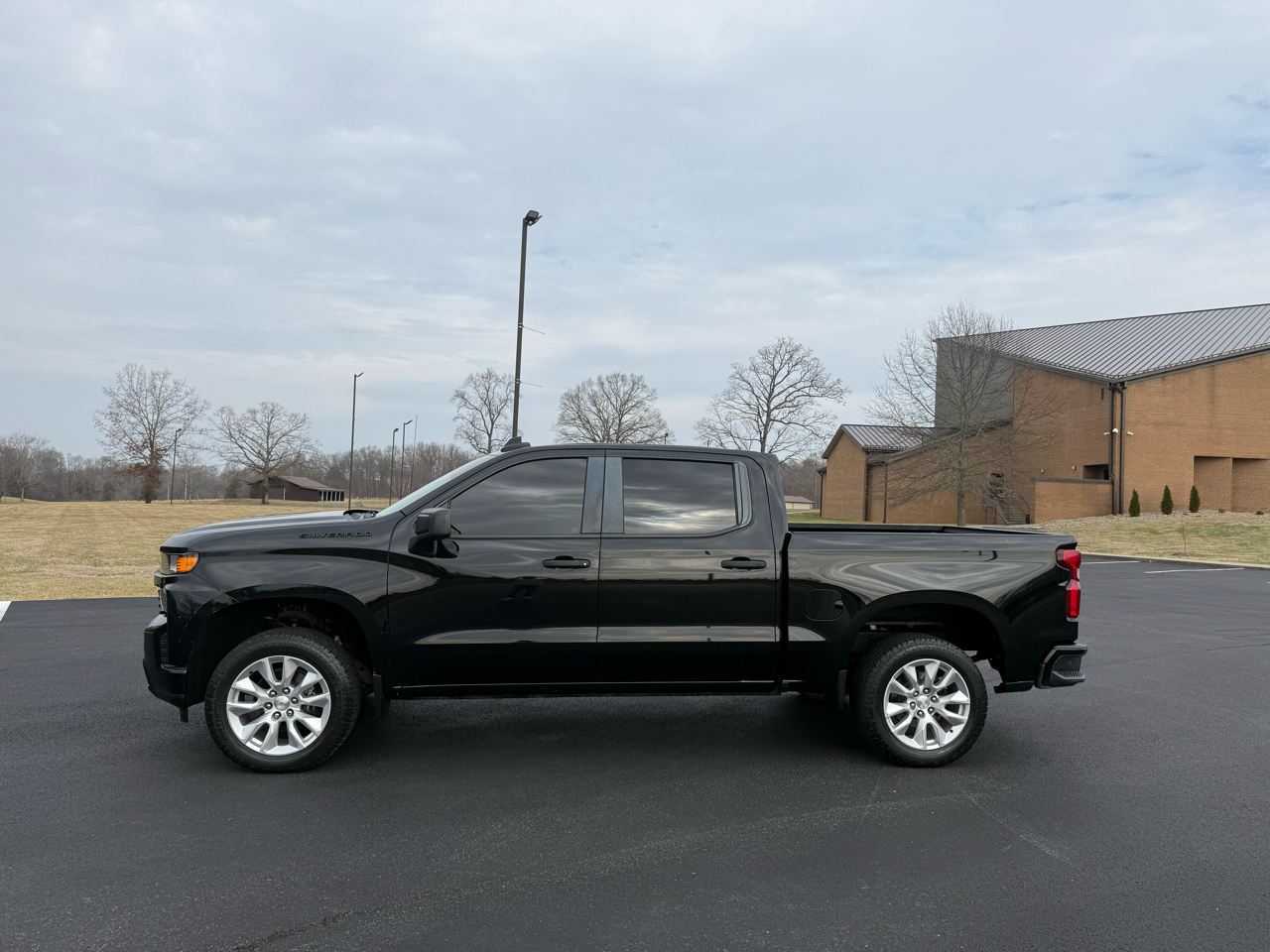 Chevrolet Silverado 1500 Custom Crew Cab Short Box 4WD 2021