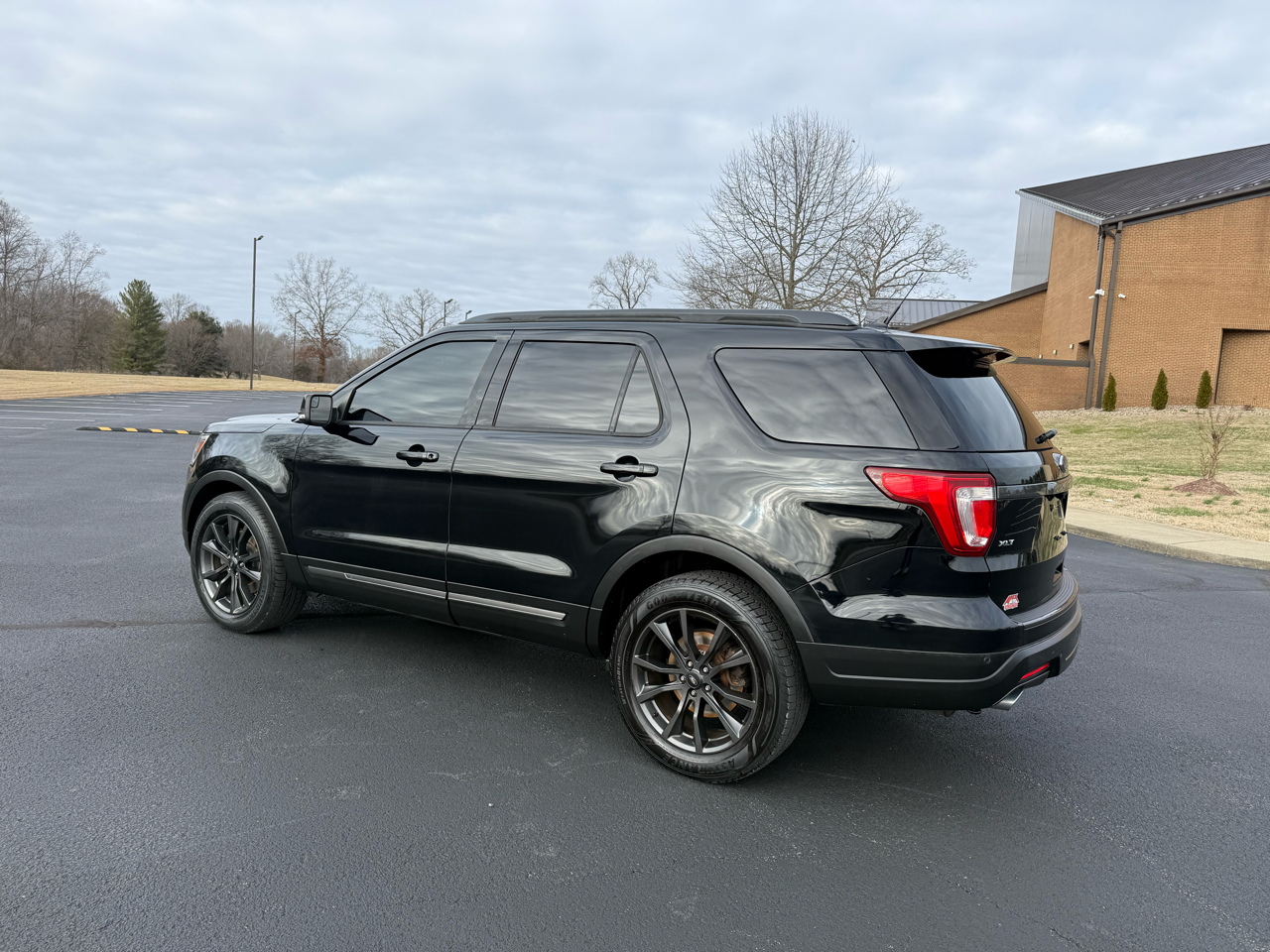 Ford Explorer XLT 4WD 2018