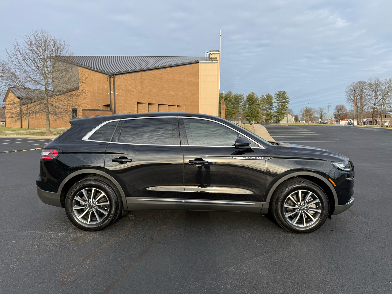Lincoln Nautilus Standard FWD 2021