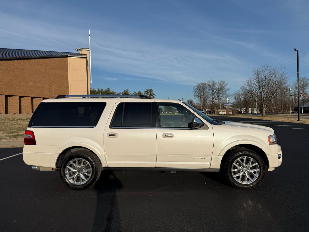 Ford Expedition EL Platinum 4WD 2017