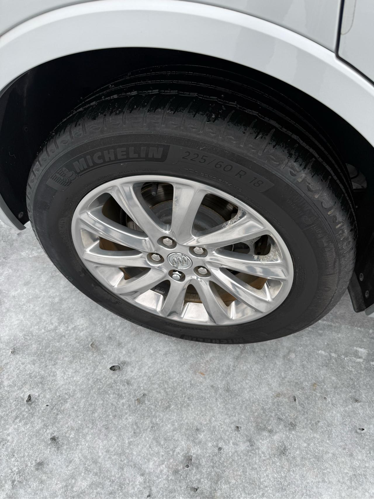 Buick Envision Essence AWD 2019