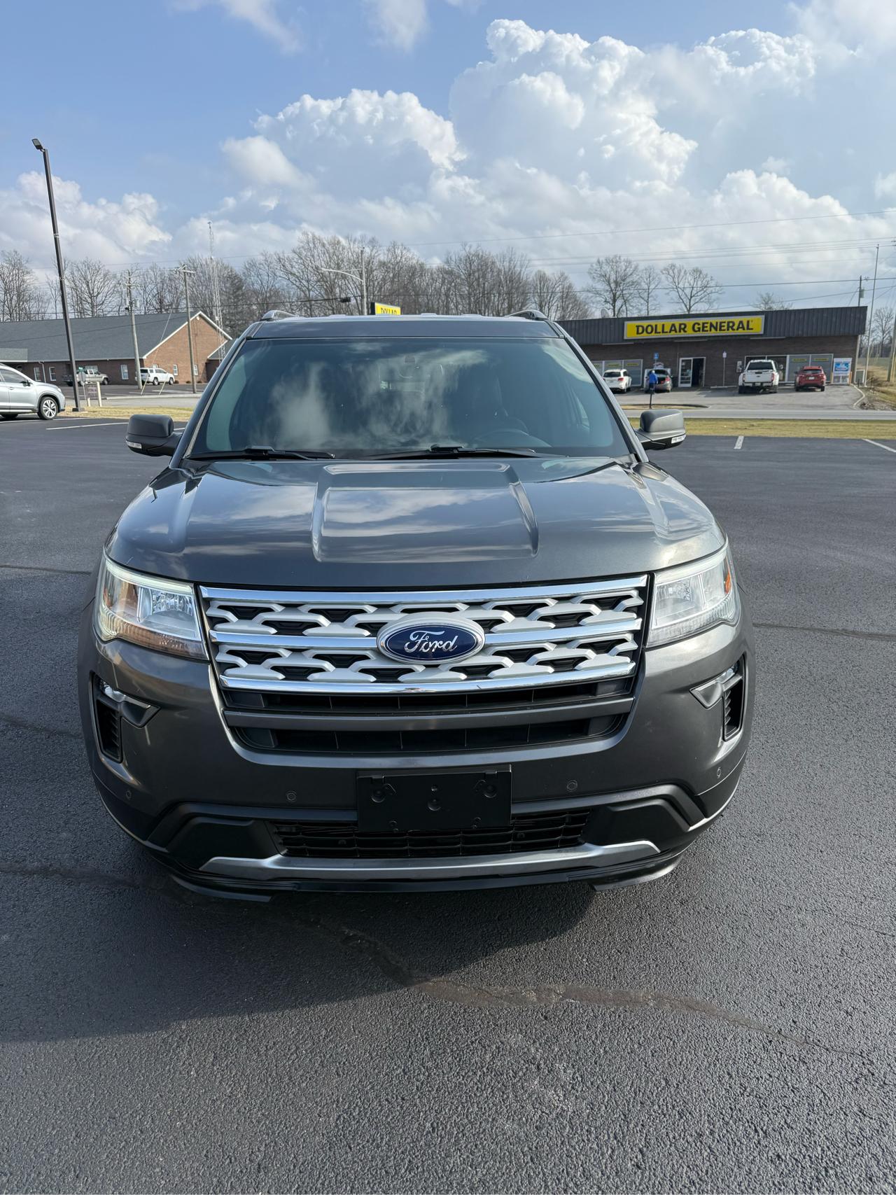 Ford Explorer XLT FWD 2019