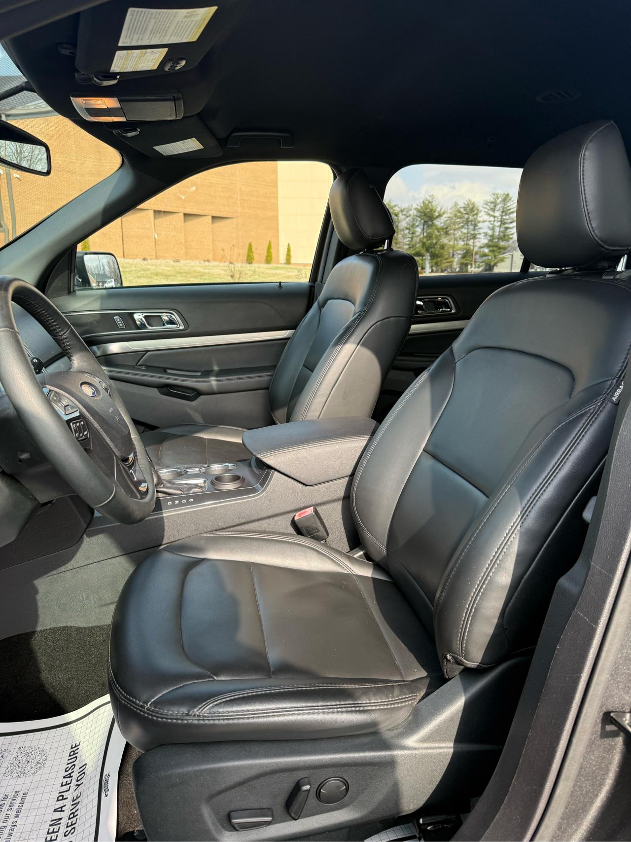Ford Explorer XLT FWD 2019