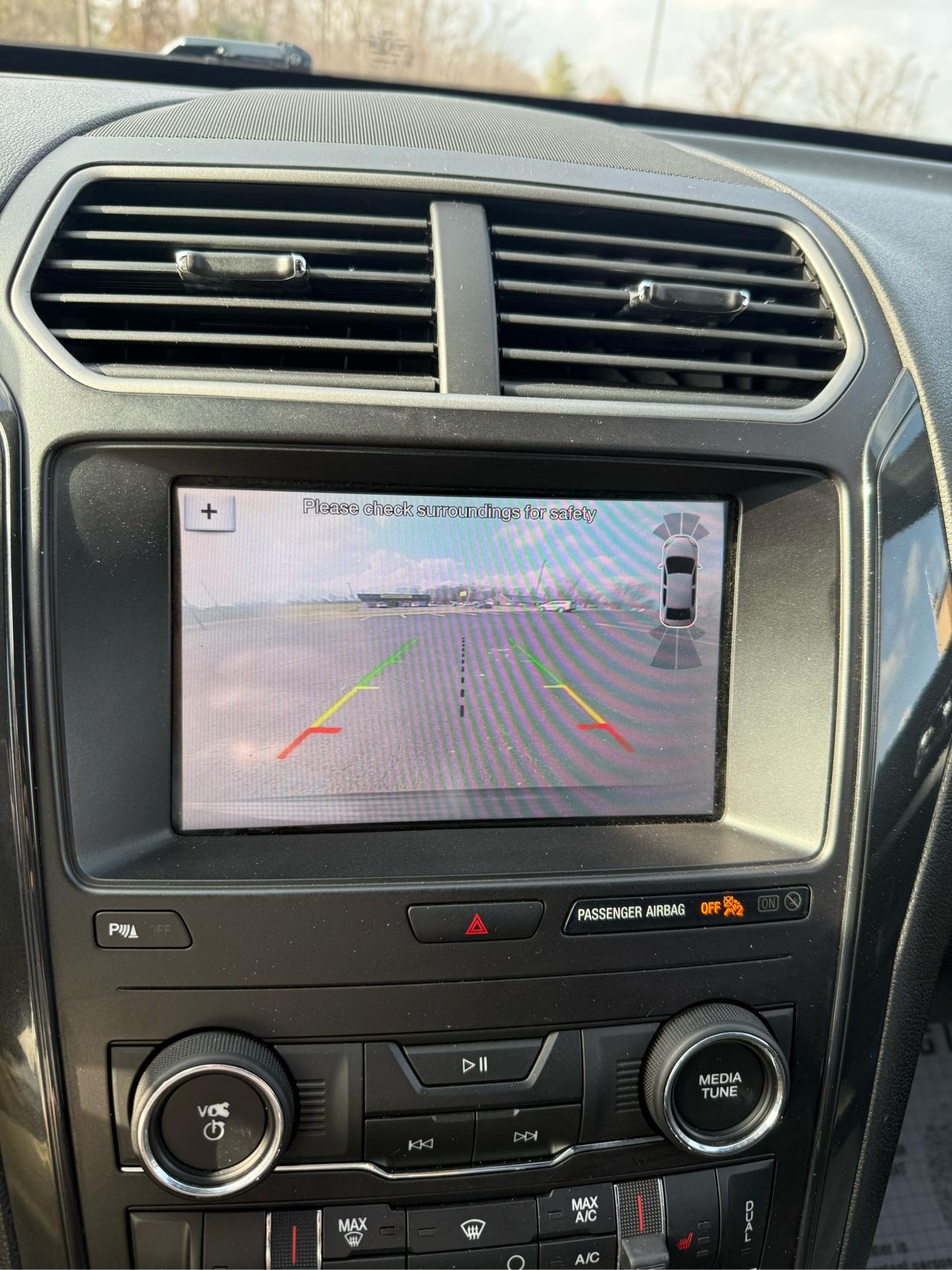 Ford Explorer XLT FWD 2019