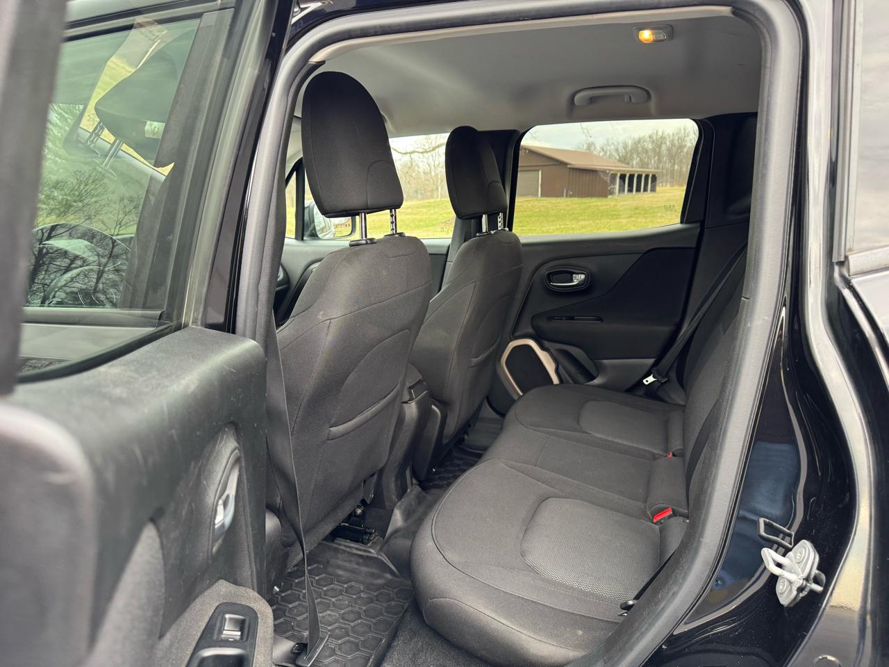 Jeep Renegade Latitude FWD 2017