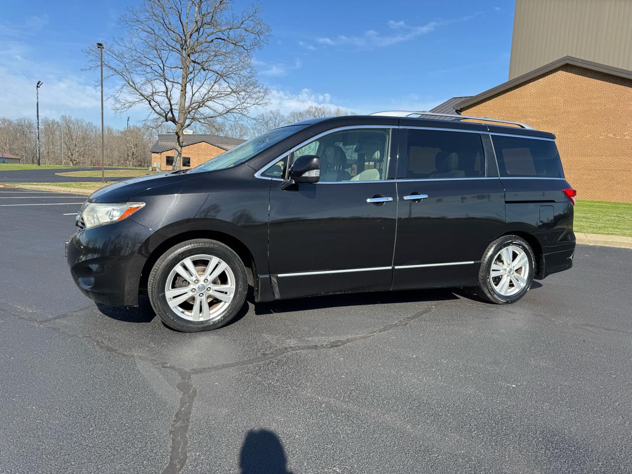 Nissan Quest 4dr LE 2012