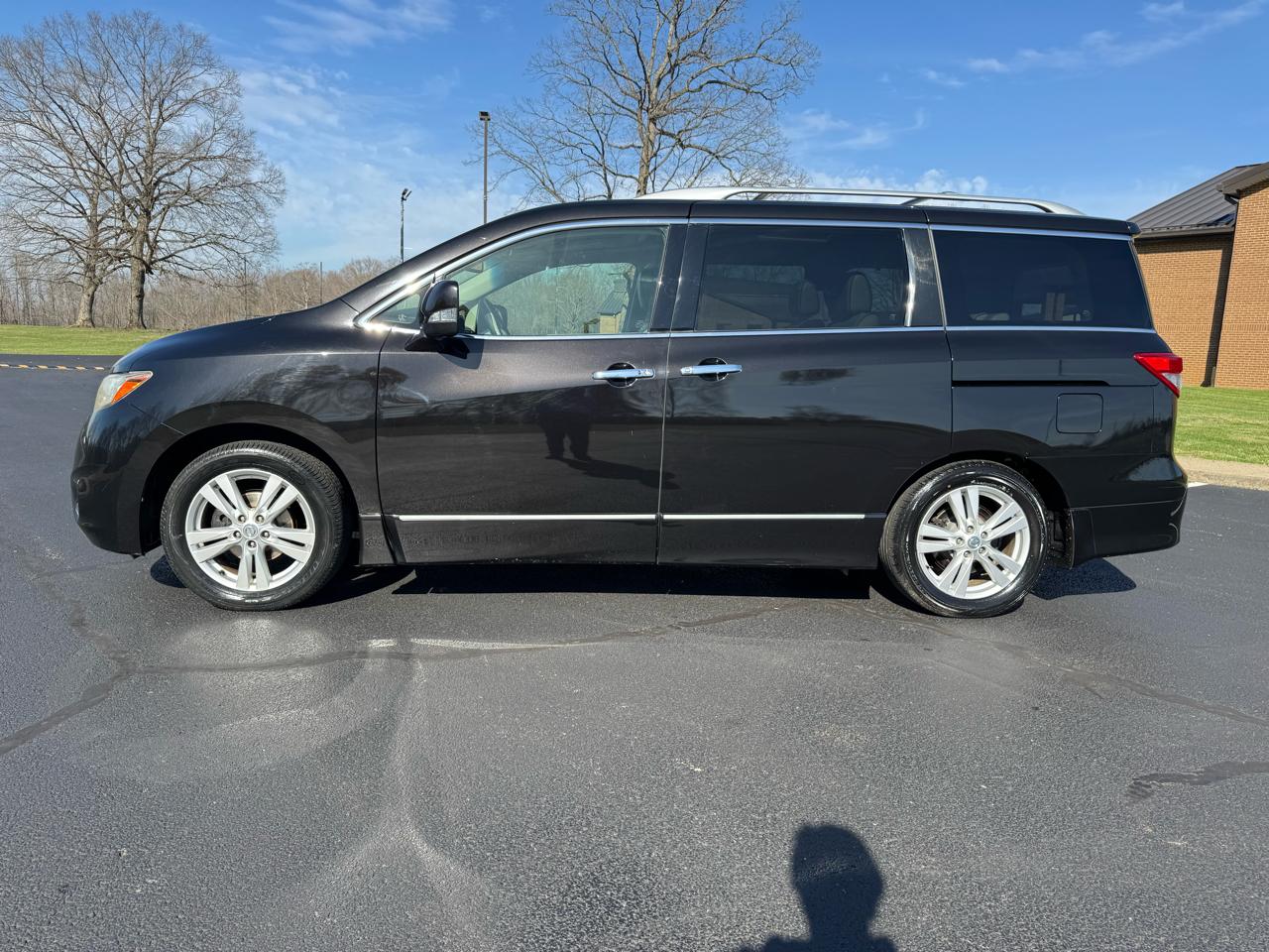 Nissan Quest 4dr LE 2012