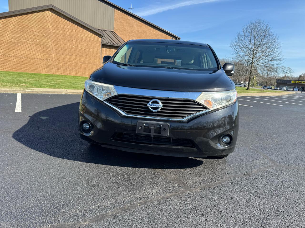 Nissan Quest 4dr LE 2012