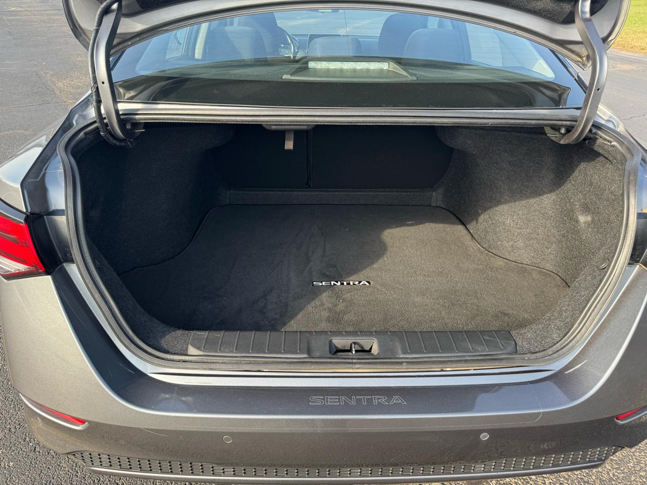 Nissan Sentra SV 2022