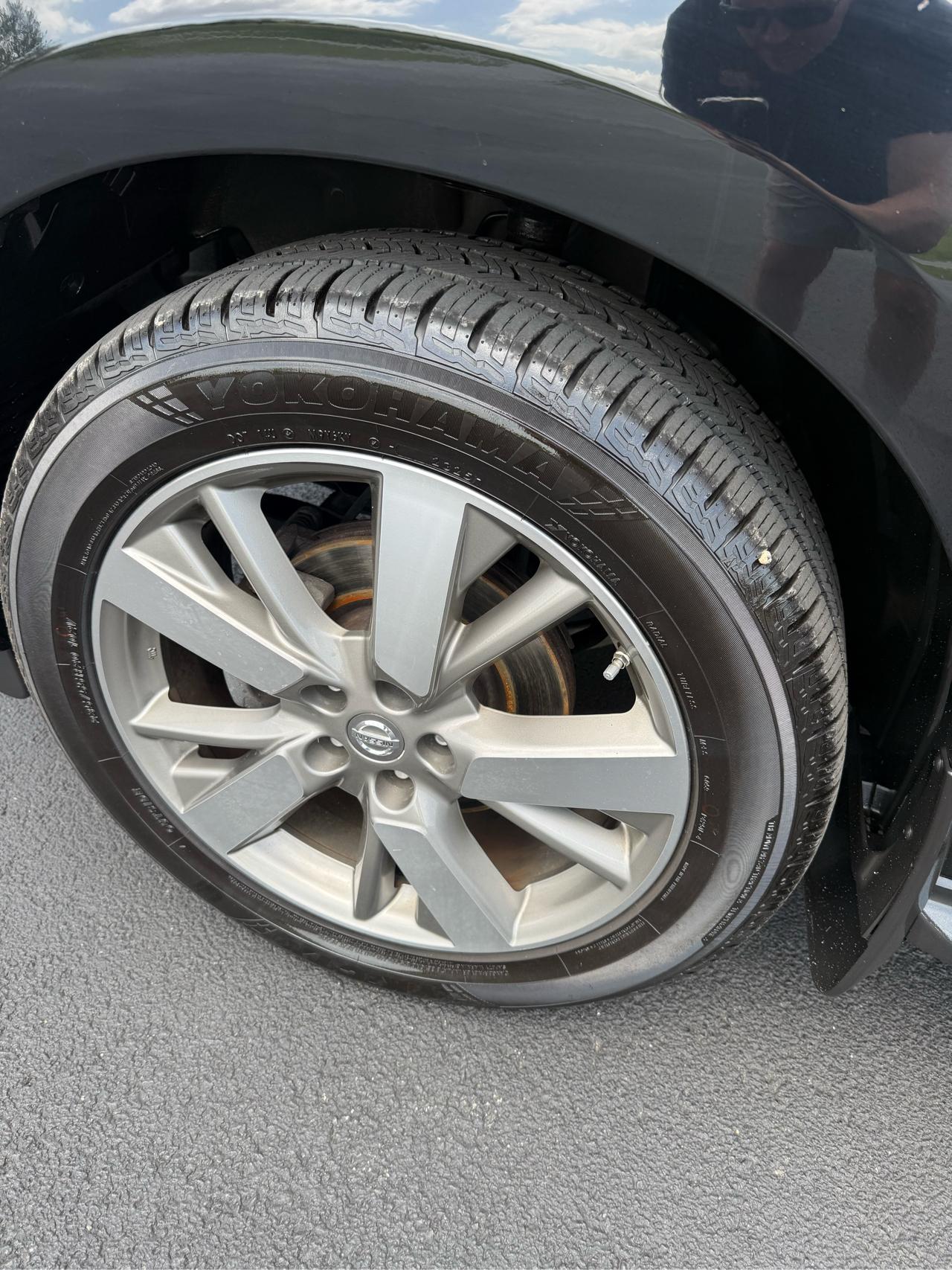 Nissan Pathfinder Platinum 4WD 2014