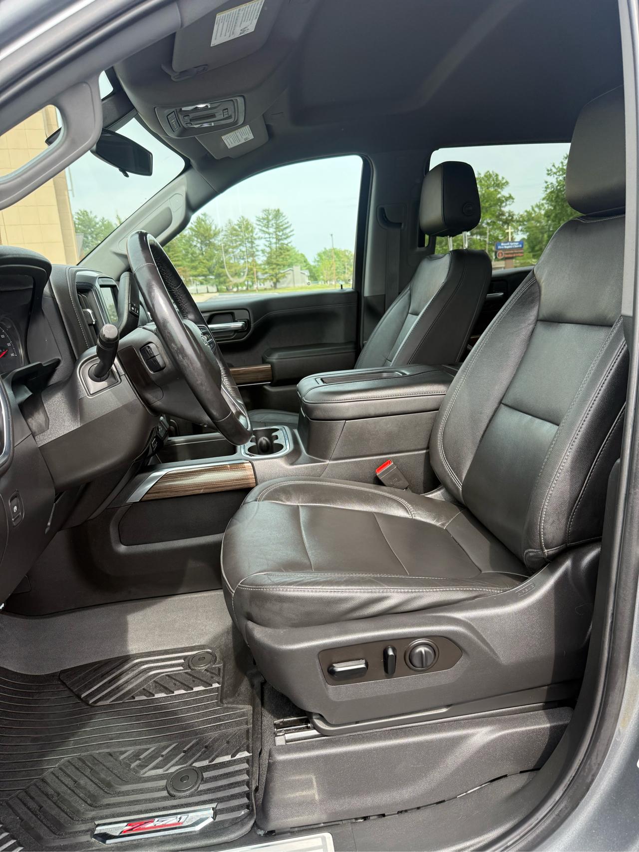 Chevrolet Silverado 1500 LT Trail Boss Crew Cab 4WD 2020