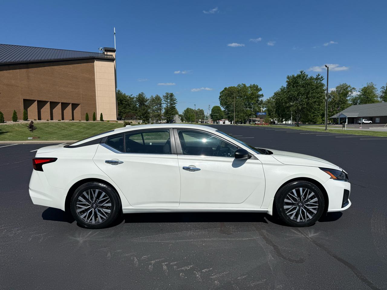 Nissan Altima 2.5 SV 2025