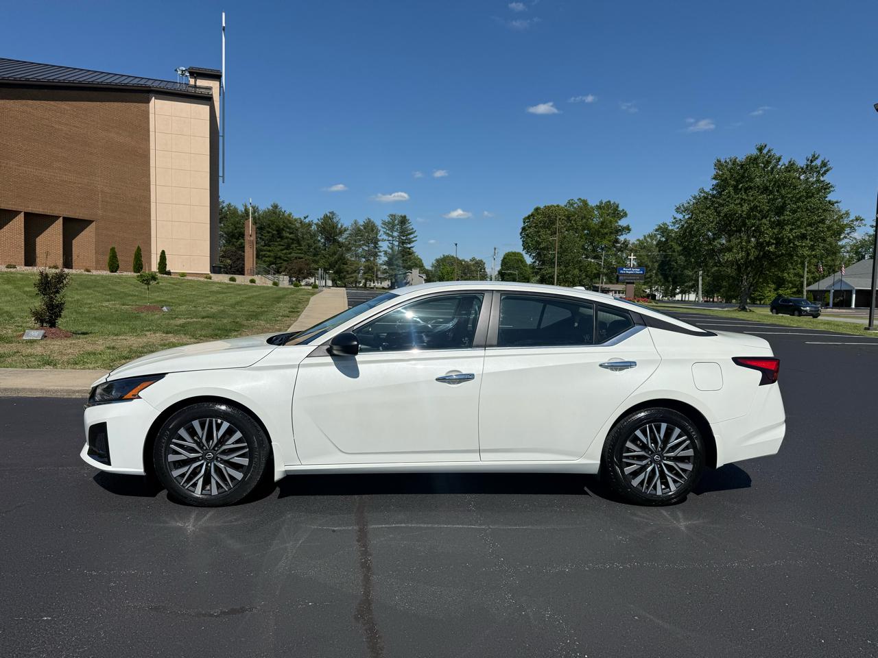 Nissan Altima 2.5 SV 2025