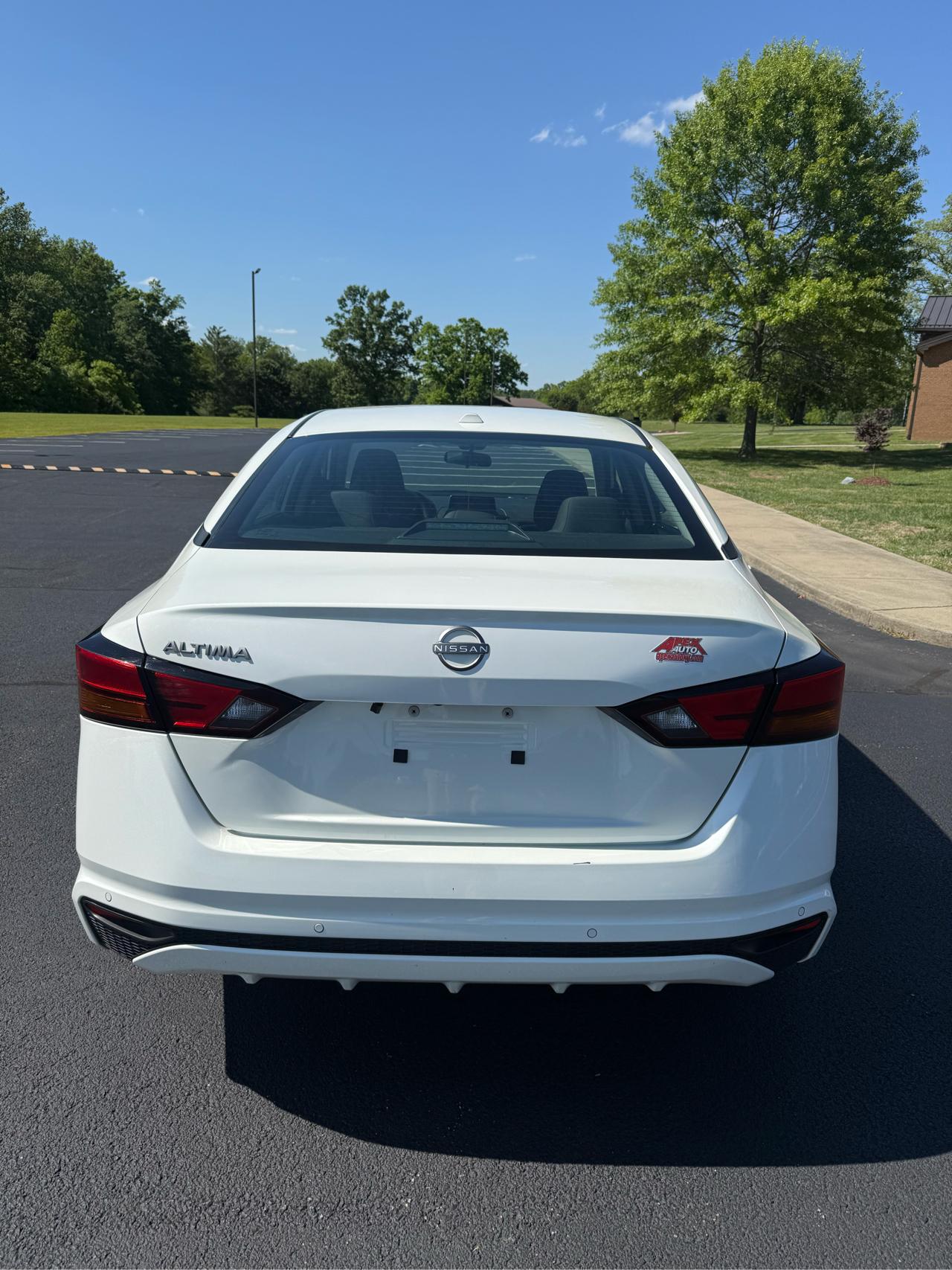 Nissan Altima 2.5 SV 2025