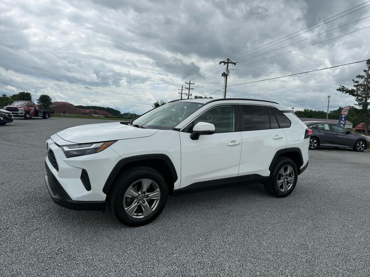Toyota RAV4 XLE AWD 2022