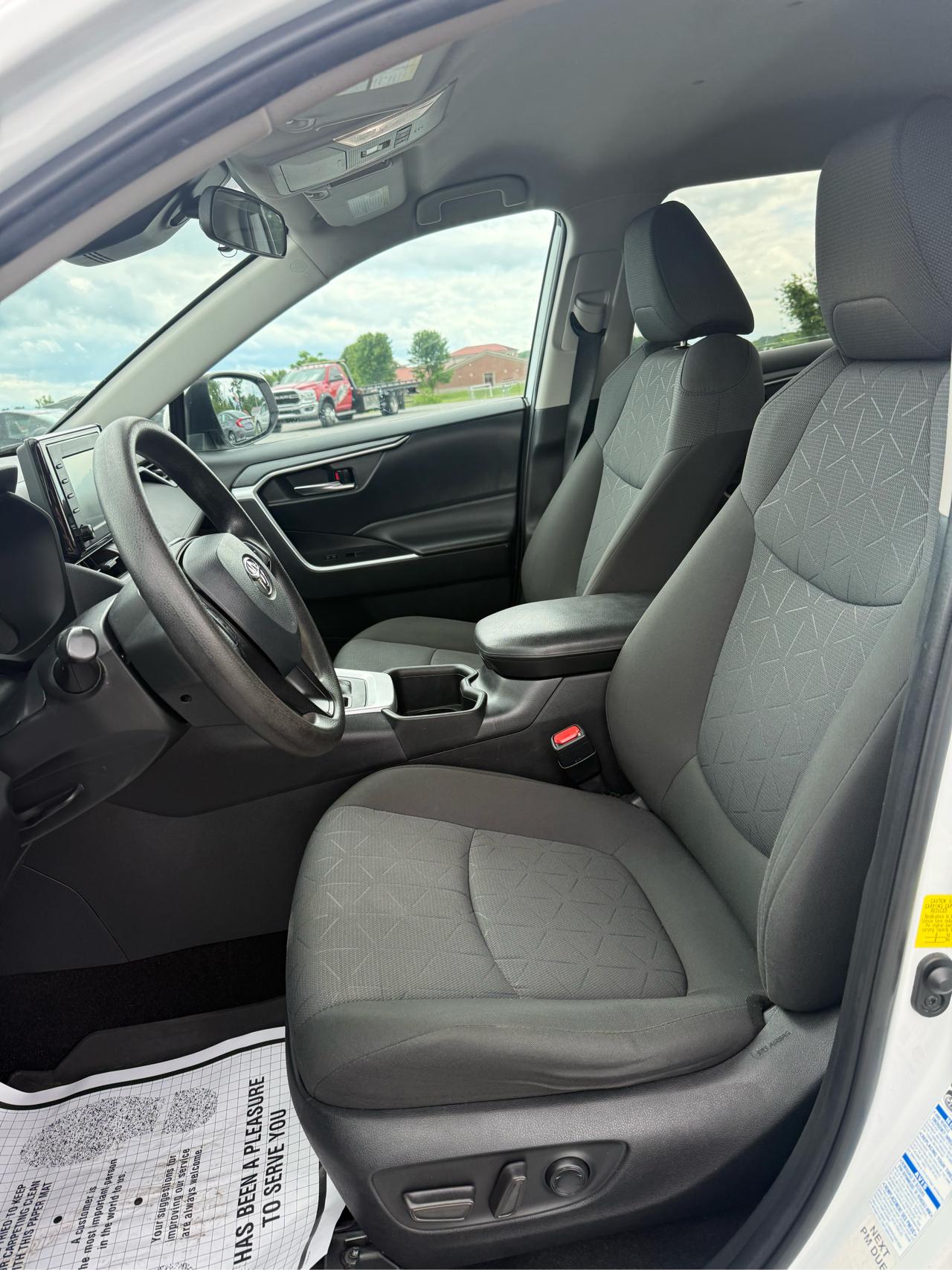 Toyota RAV4 XLE AWD 2022