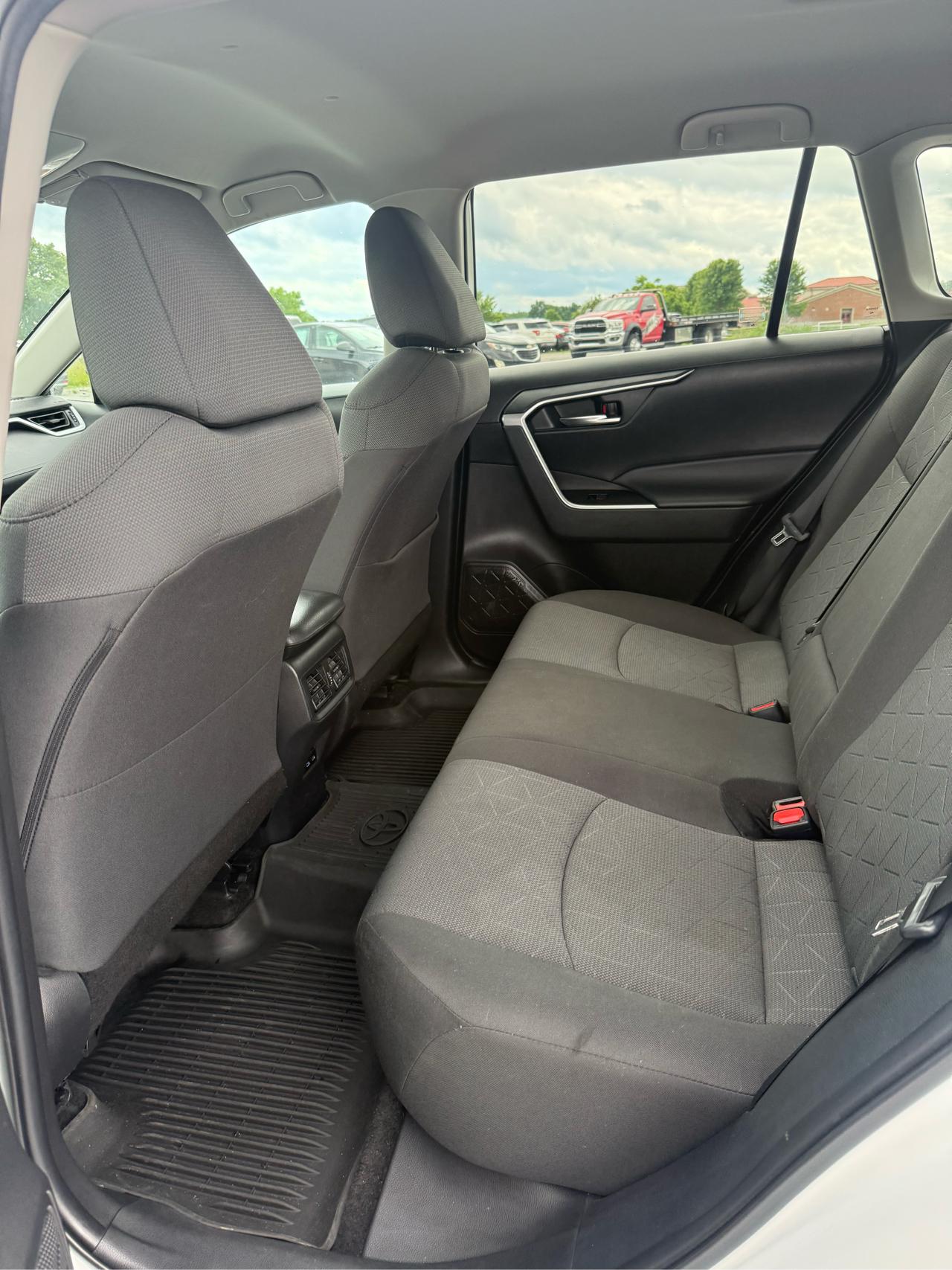 Toyota RAV4 XLE AWD 2022