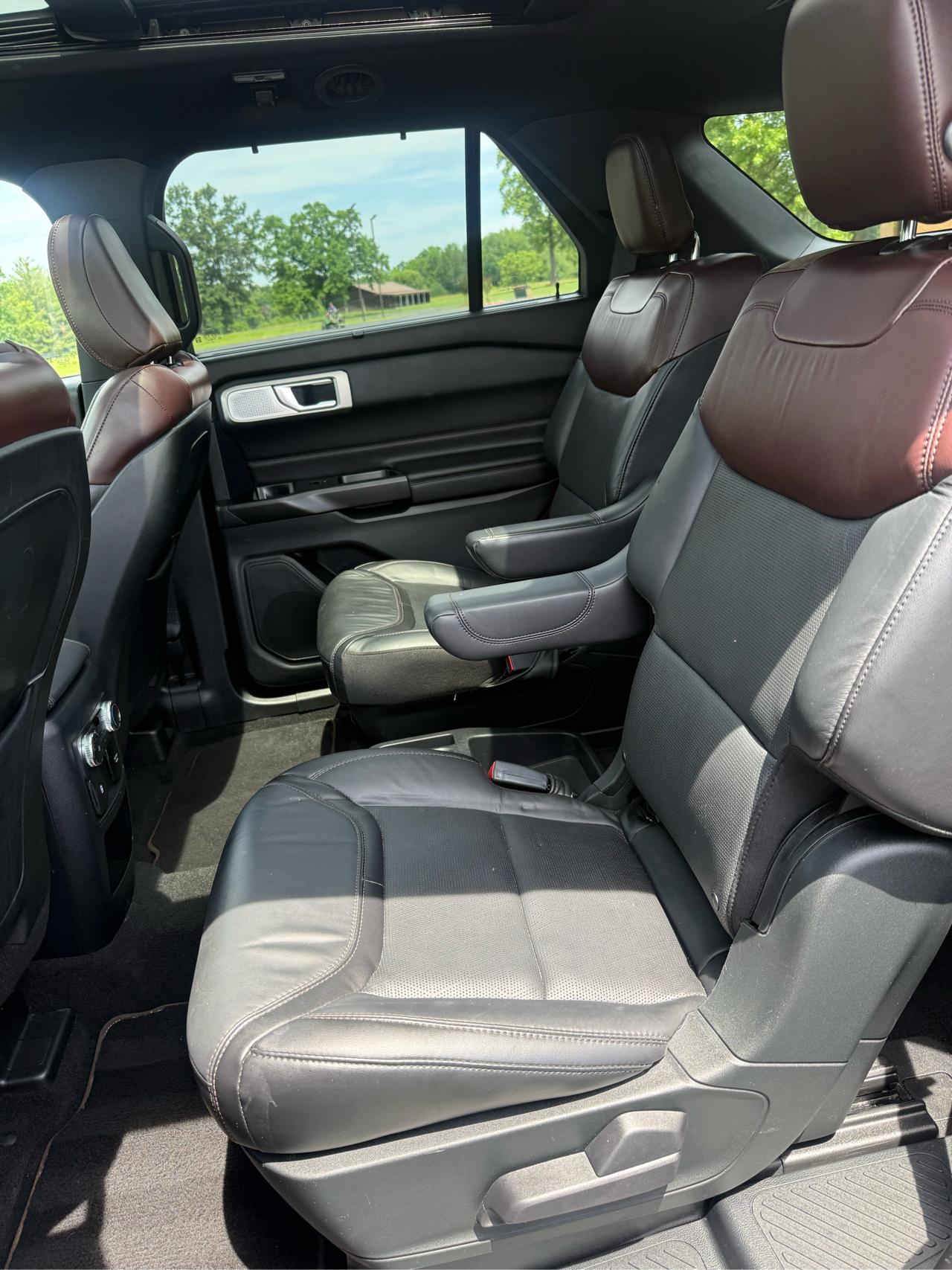 Ford Explorer Platinum AWD 2020