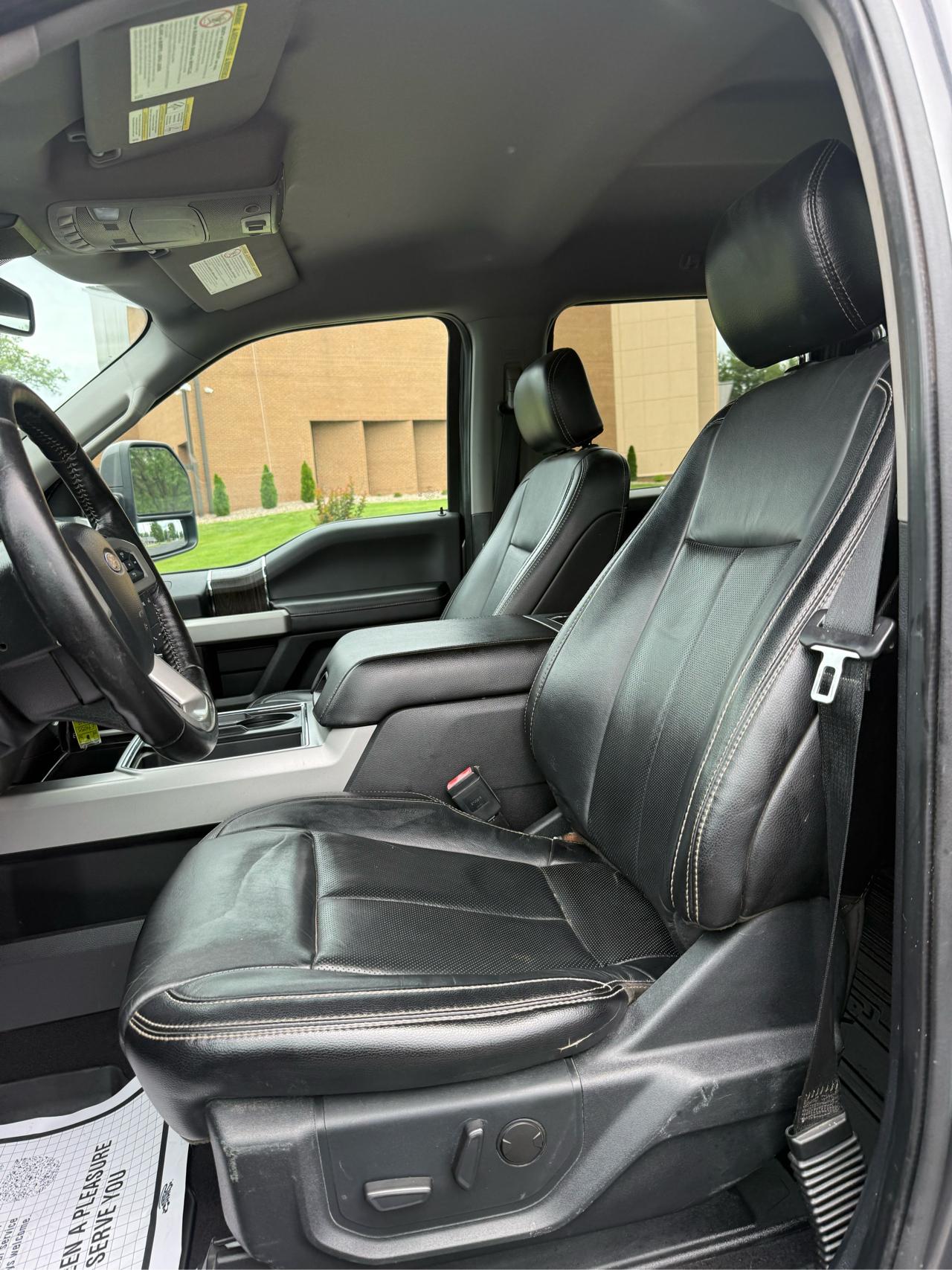 Ford F-250 SD Lariat Crew Cab 4WD 2020