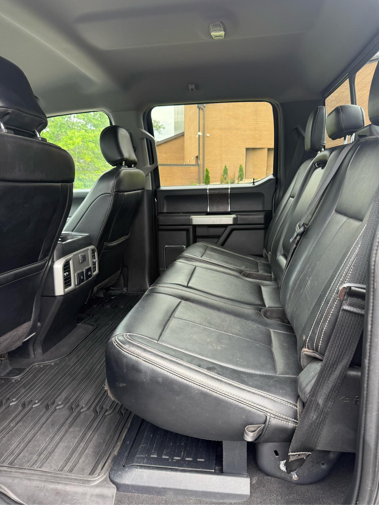 Ford F-250 SD Lariat Crew Cab 4WD 2020