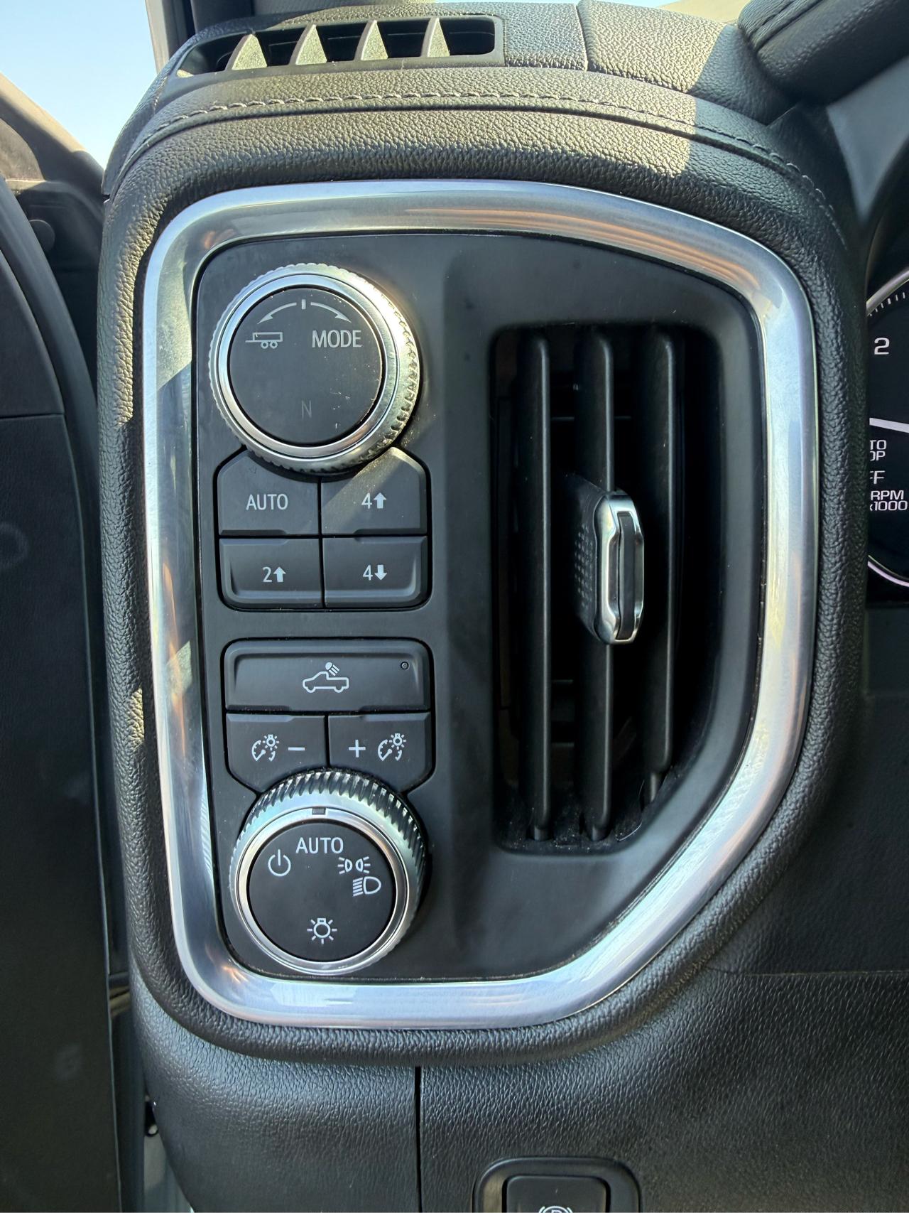 GMC Sierra 1500 SLE Double Cab 4WD 2020