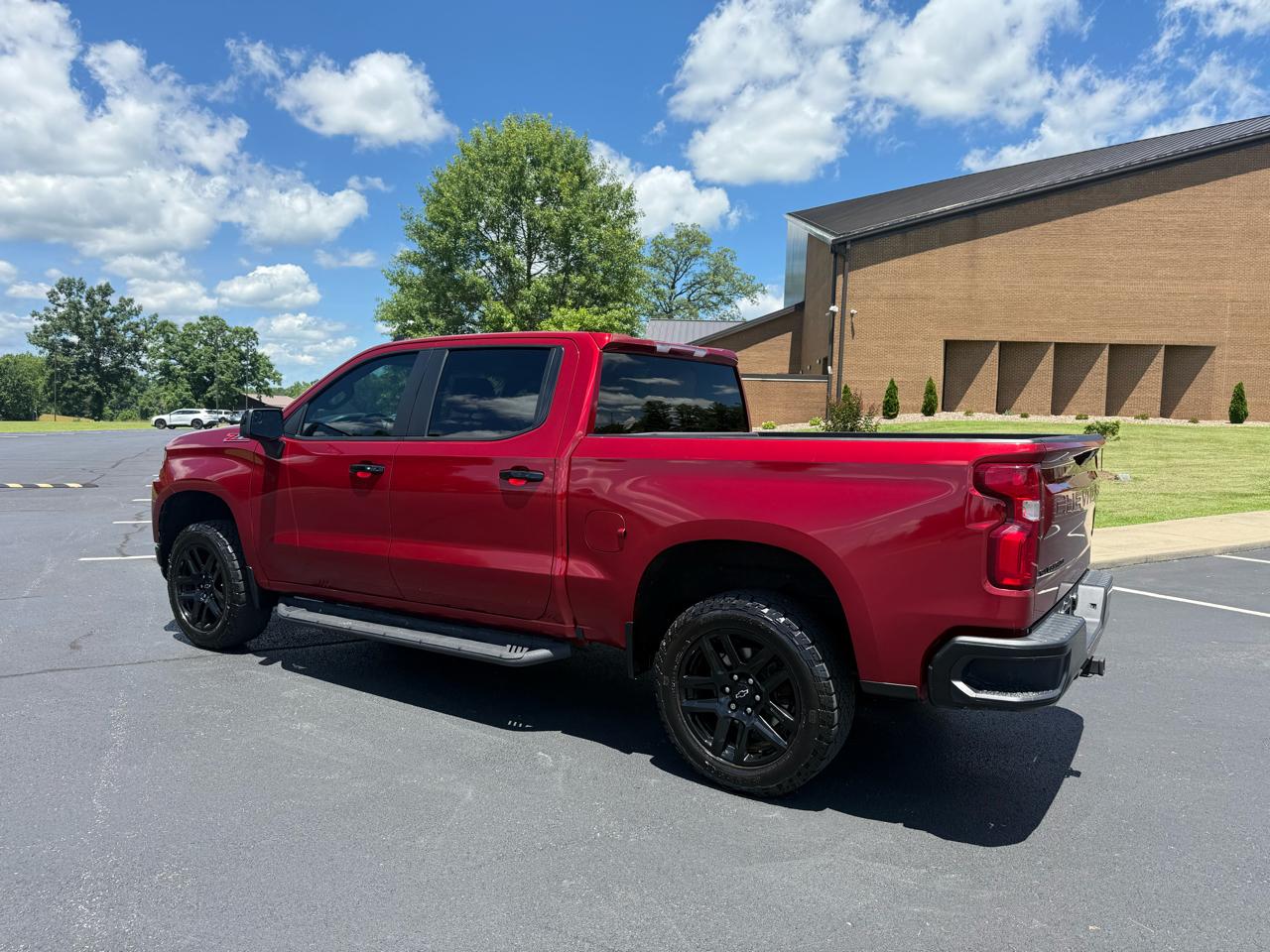 Chevrolet Silverado 1500 LT Trail Boss Crew Cab 4WD 2021
