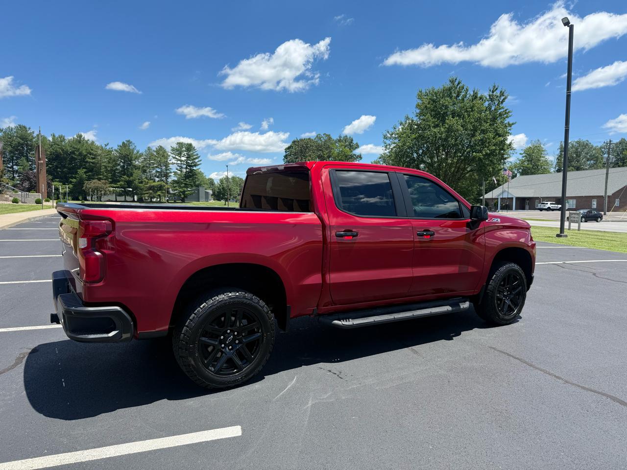 Chevrolet Silverado 1500 LT Trail Boss Crew Cab 4WD 2021