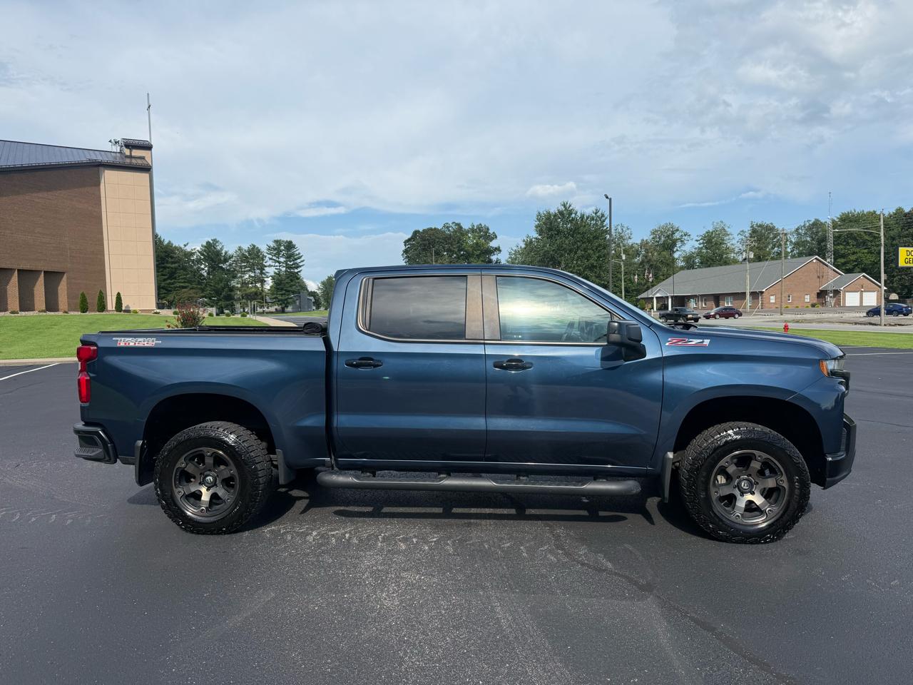 Chevrolet Silverado 1500 LT Trail Boss Crew Cab 4WD 2019
