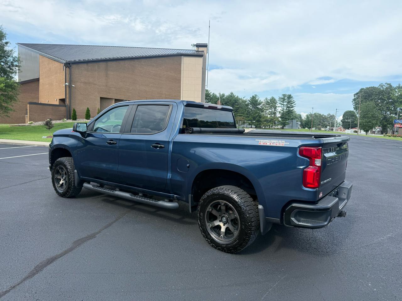 Chevrolet Silverado 1500 LT Trail Boss Crew Cab 4WD 2019
