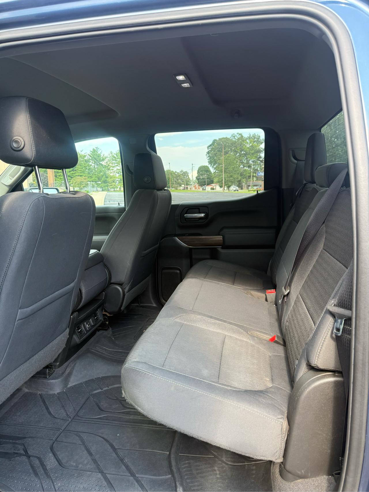 Chevrolet Silverado 1500 LT Trail Boss Crew Cab 4WD 2019