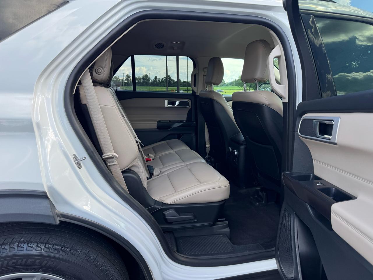 Ford Explorer XLT AWD 2020