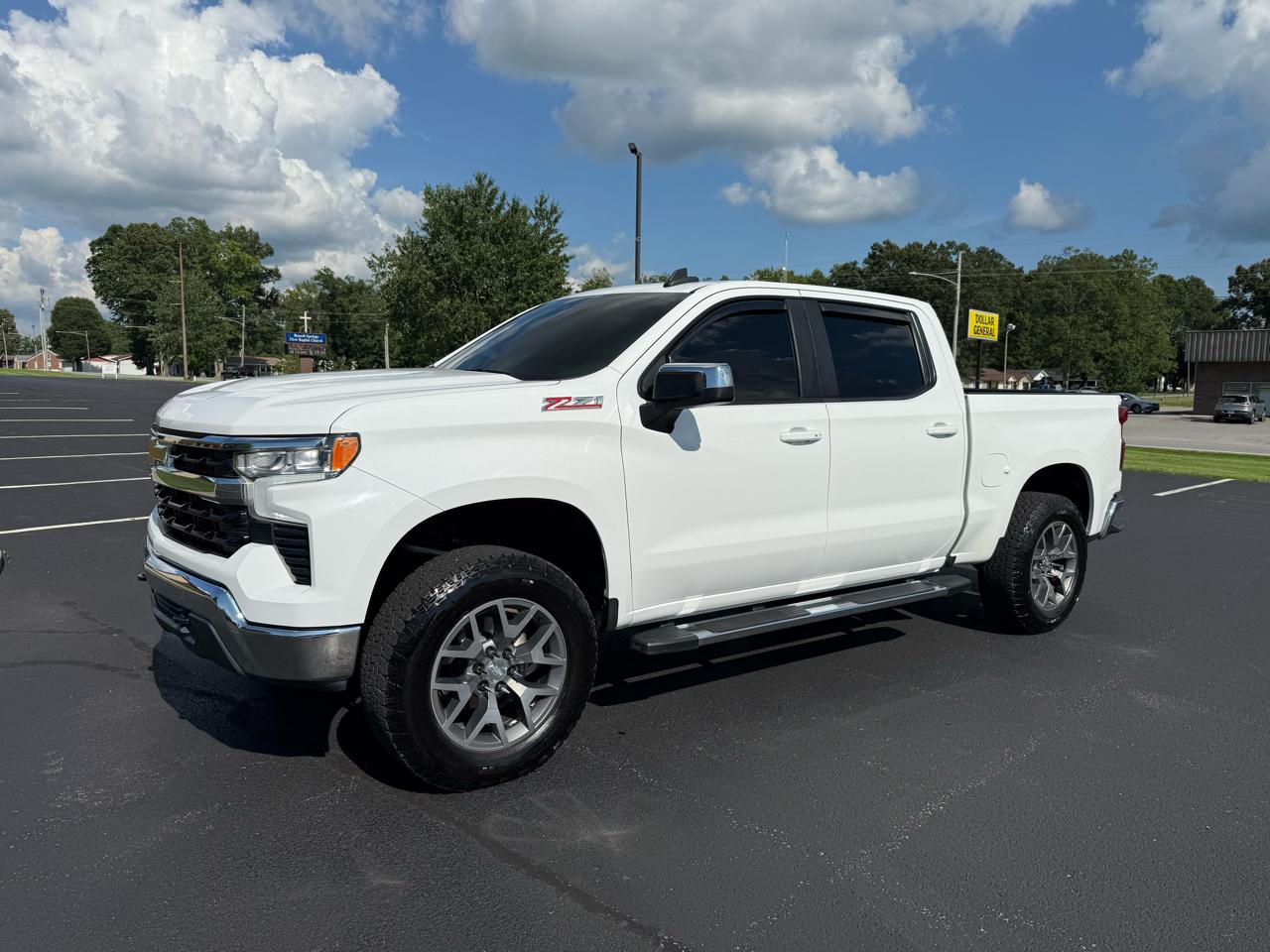 Chevrolet Silverado 1500 LT Z71 Crew Cab 4WD 2022