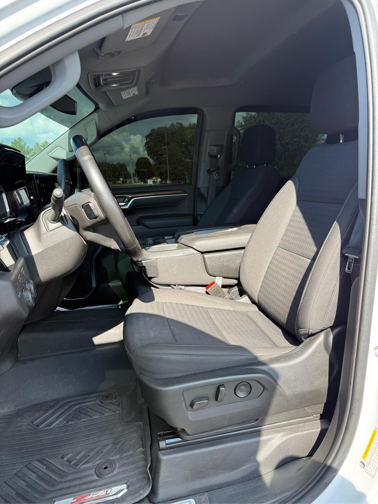 Chevrolet Silverado 1500 LT Z71 Crew Cab 4WD 2022