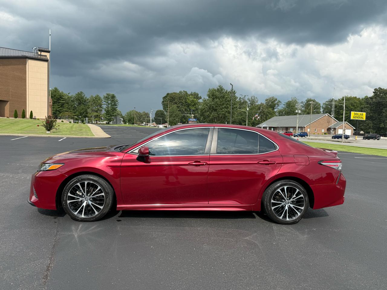 Toyota Camry SE 2018