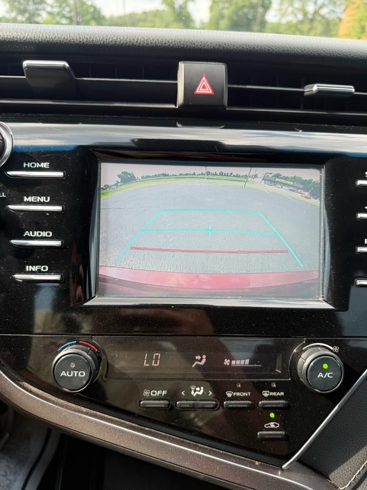 Toyota Camry SE 2018