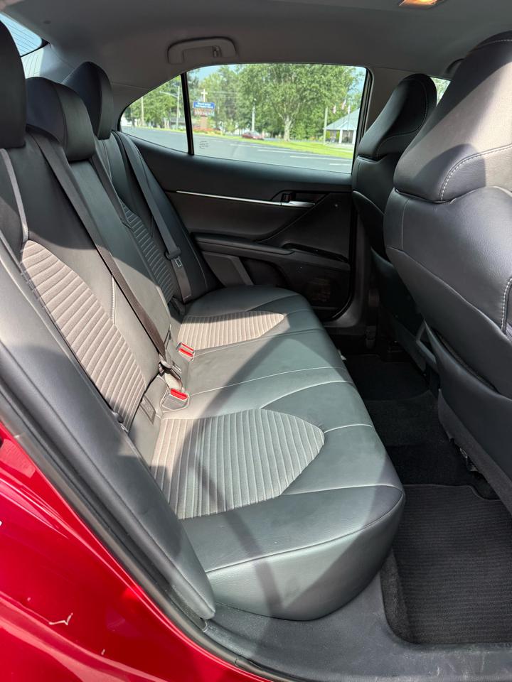 Toyota Camry SE 2018