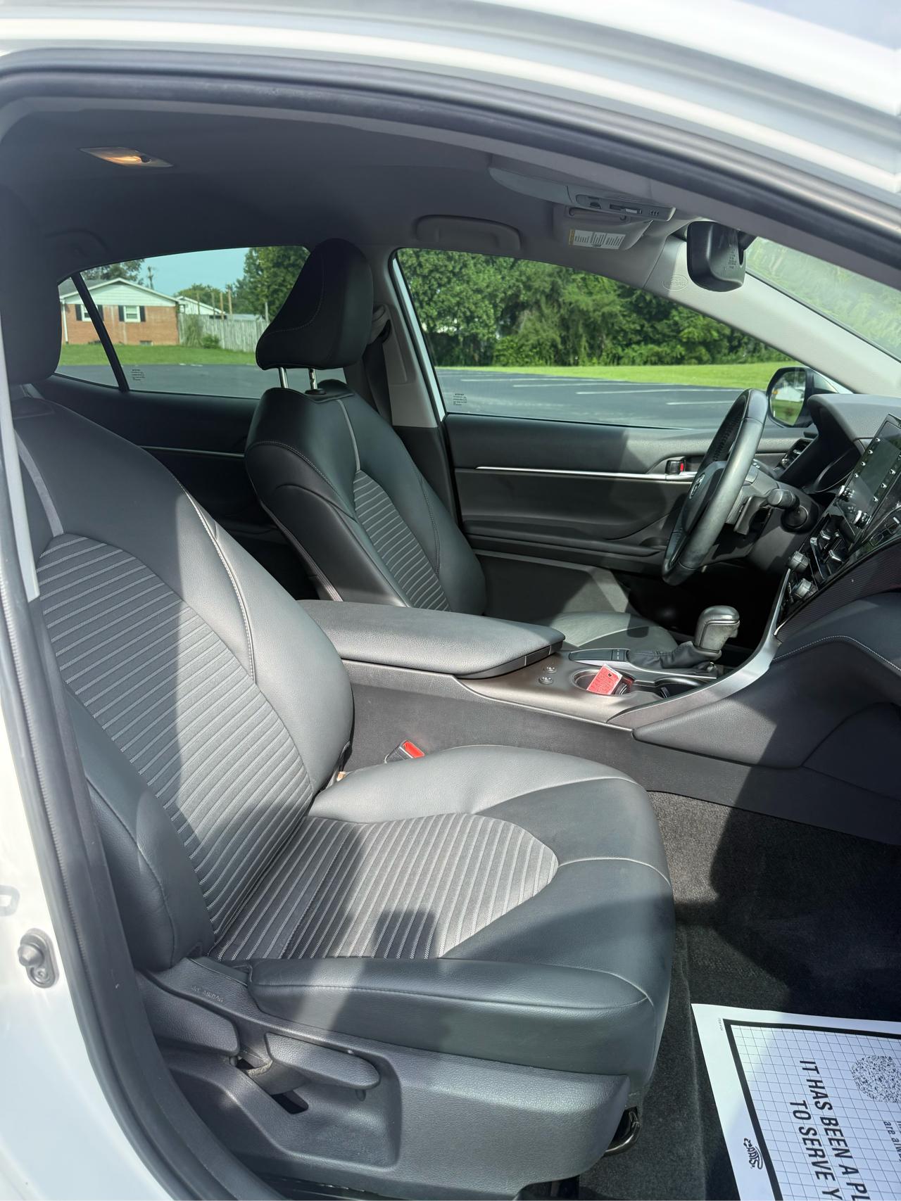 Toyota Camry SE 2022