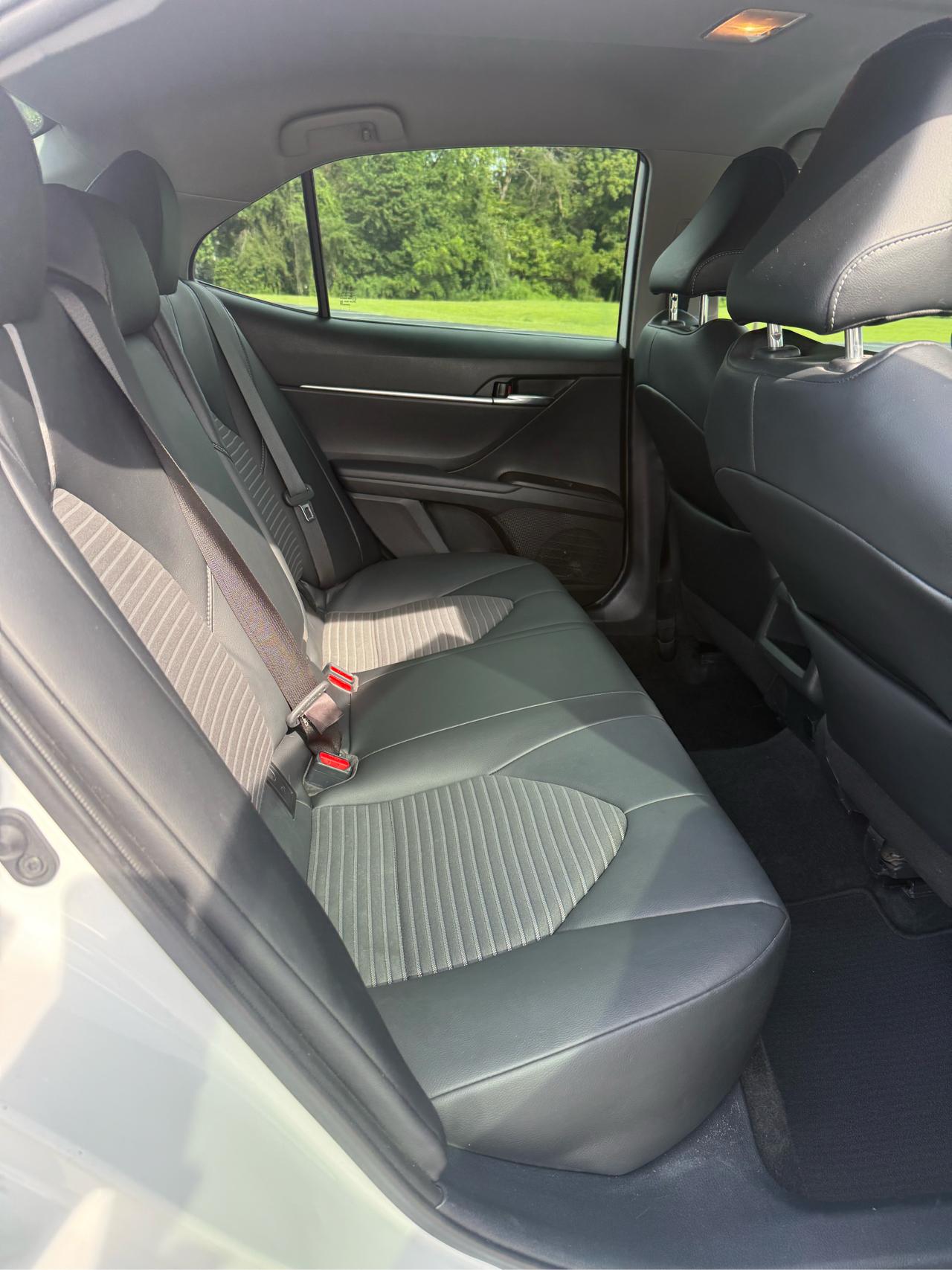 Toyota Camry SE 2022