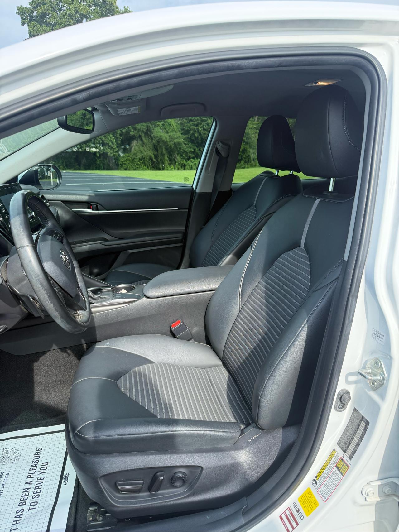 Toyota Camry SE 2022