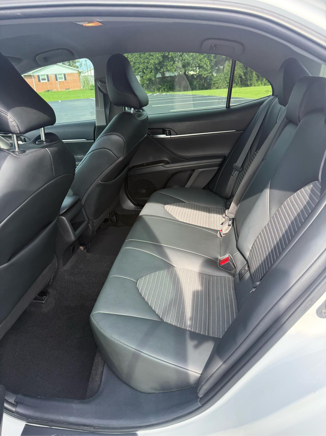 Toyota Camry SE 2022