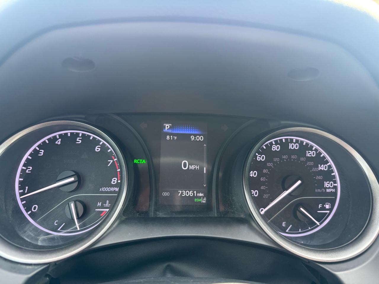 Toyota Camry SE 2022